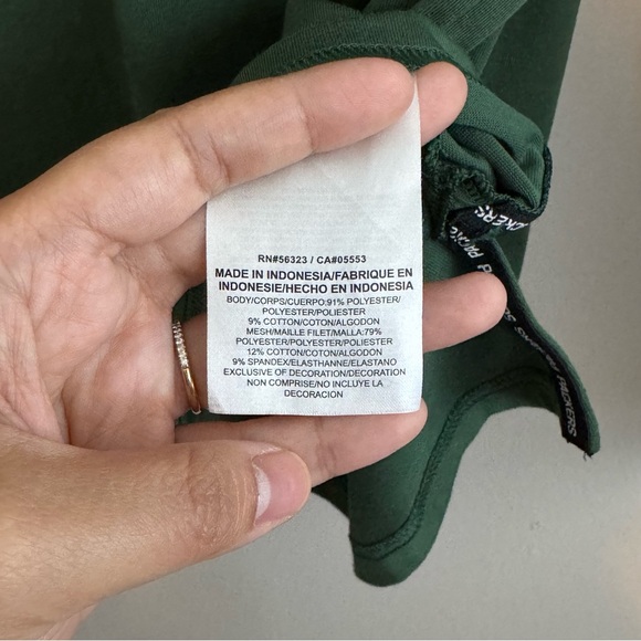 Nike Men's Green Bay Packers Long Sleeve Dri Fit Shirt NWOT - Picture 10 of 10